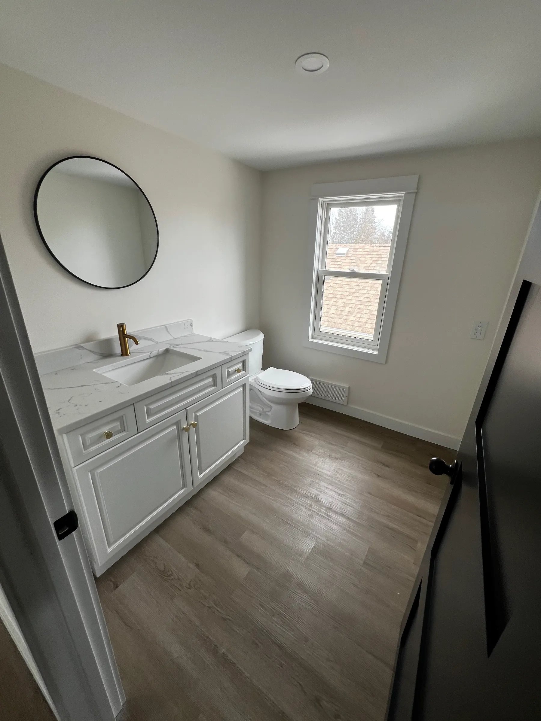 119 Wellington St  — photo 11